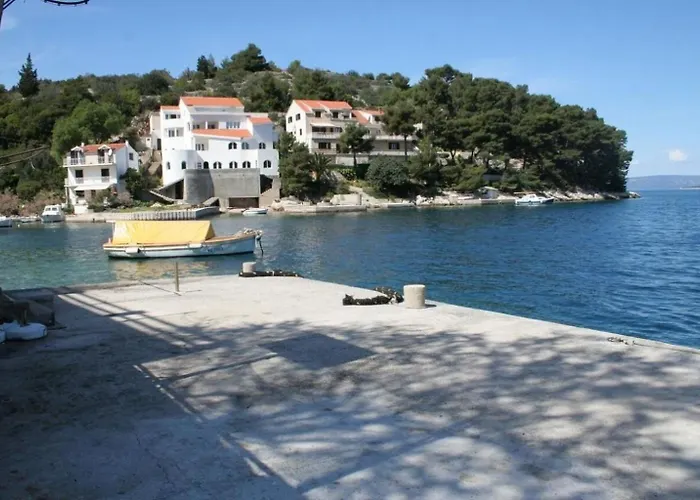 Apartments Ivo - 20M From The Sea