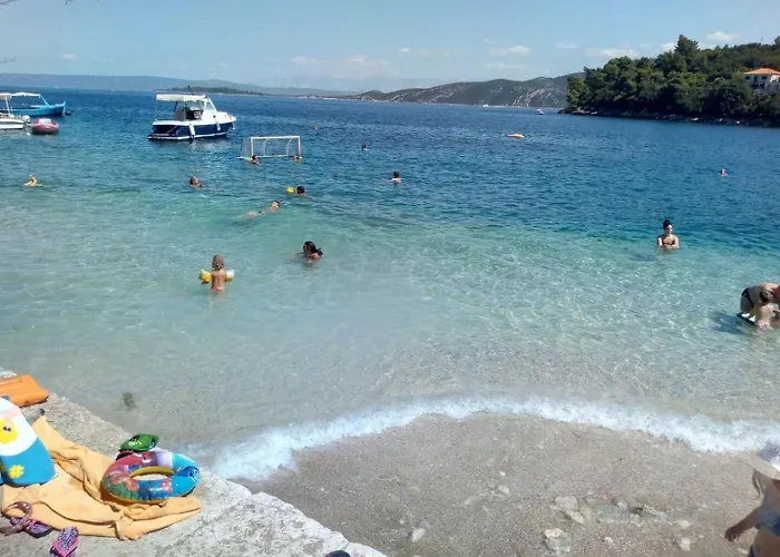 Apartments Ivo - 20M From The Sea