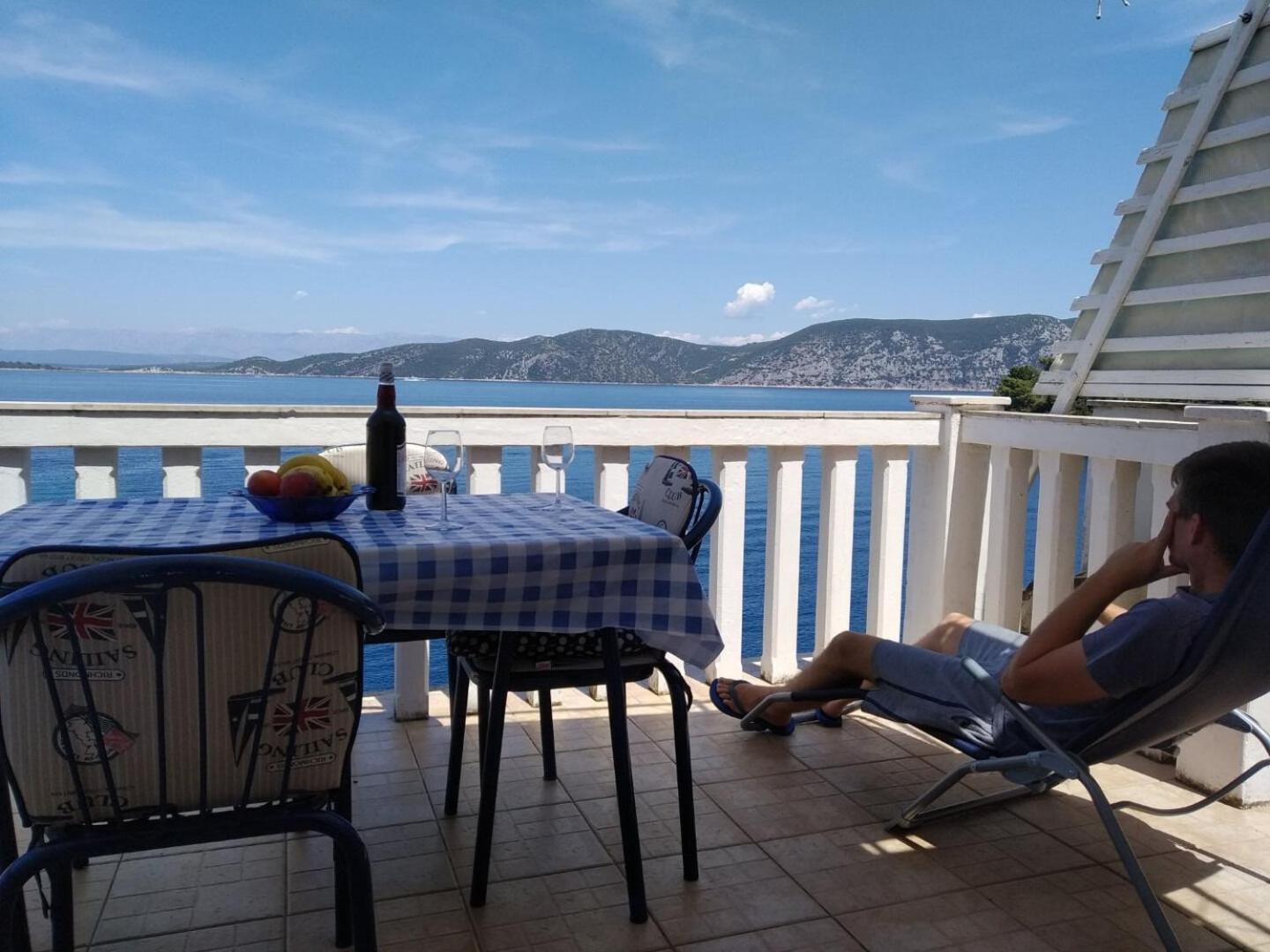 Ivo - 20m From The Sea *