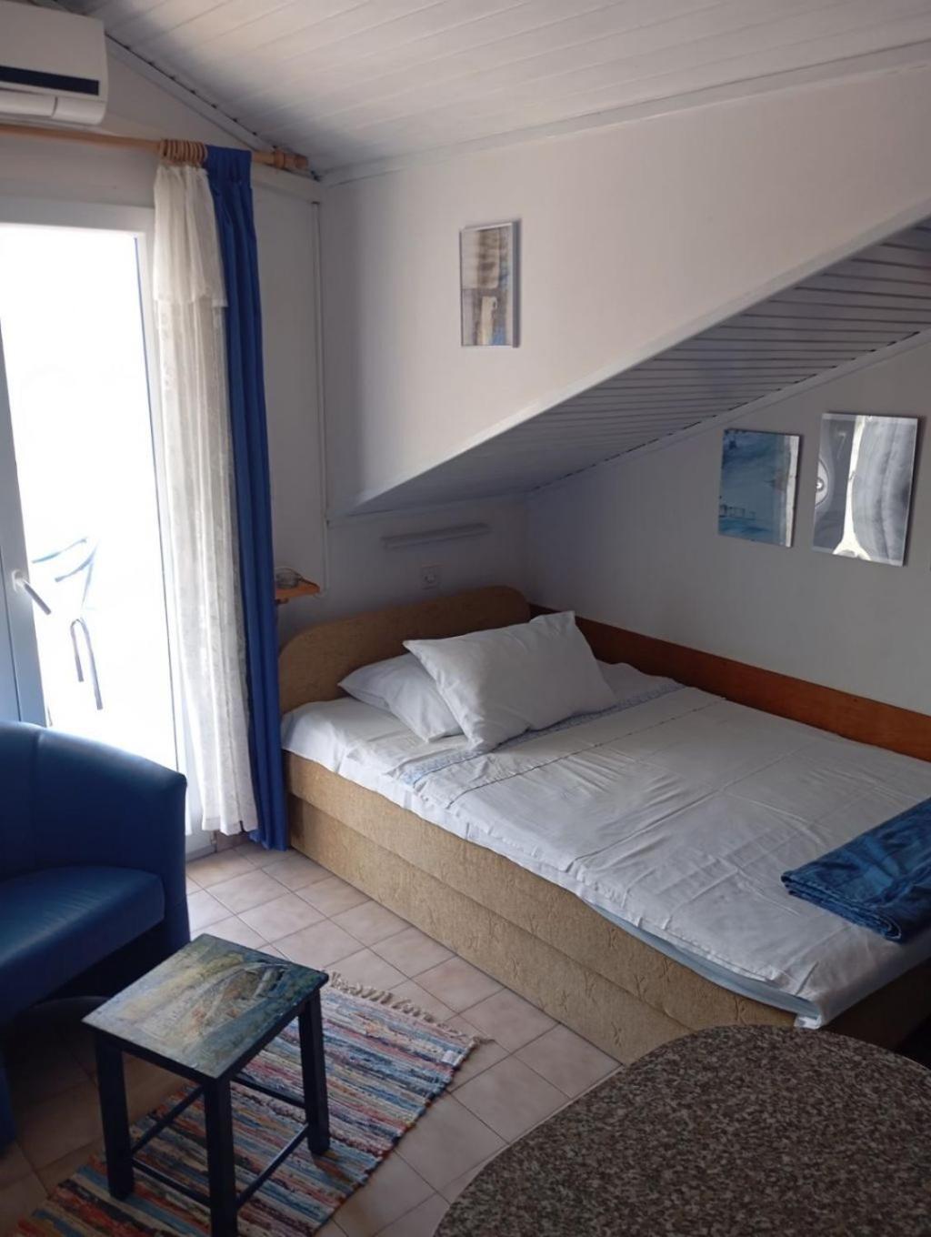 Ivo - 20m From The Sea *