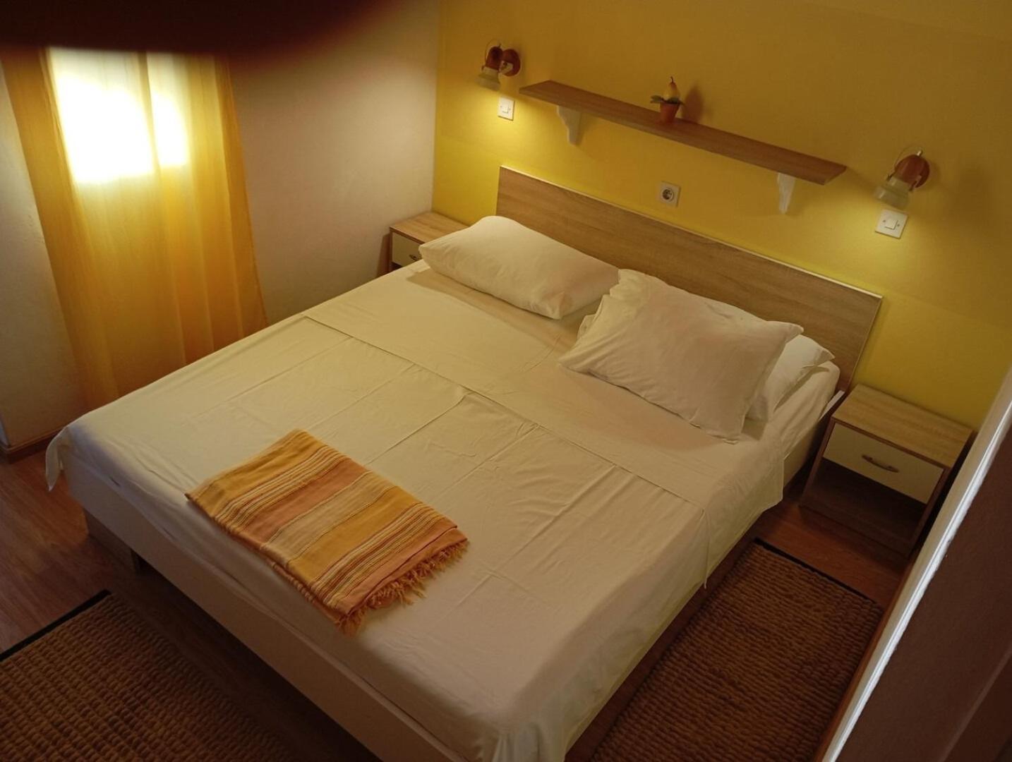 Apartment Ivo - 20m From The Sea Racisce